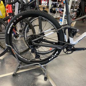 Mondraker F-Podium T.M Noir Blanc