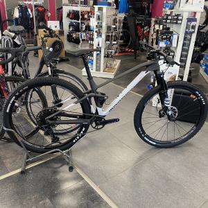 Mondraker F-Podium T.M Noir Blanc