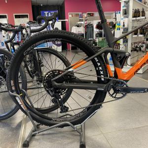 Mondraker F-Podium T.M Orange Noir