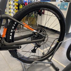 Mondraker F-Podium T.M Orange Noir