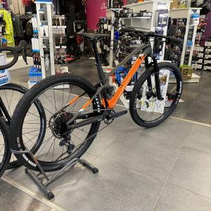 Mondraker F-Podium T.M Orange Noir